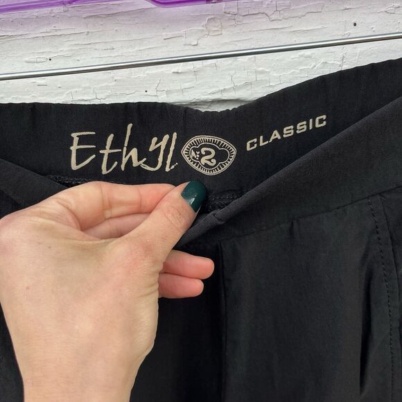 ETHYL The Classic Cozy Knit Pull On Slim Pant, Black- Size 2 - Picture 3 of 6